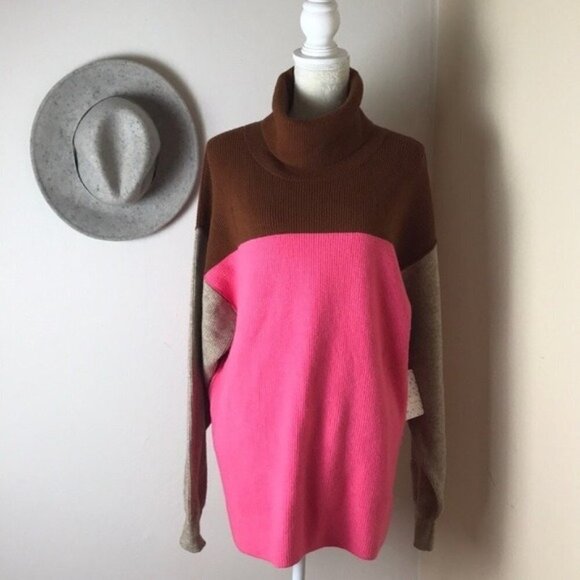 𝅺Free People Pink & Brown Oversized Colorblock Turtleneck Sweater / Pullover - Picture 4 of 13